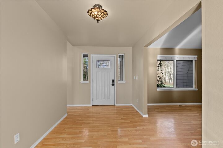 Property Photo: 3876 Aldergrove Road WA 98248