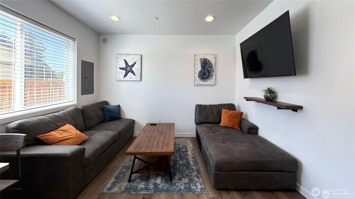 Property Photo:  890  Magellan Avenue NE 3  WA 98569 