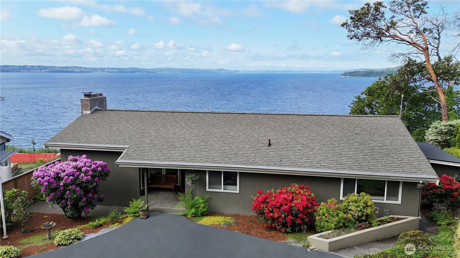 Property Photo:  21553  1st Court S  WA 98198 