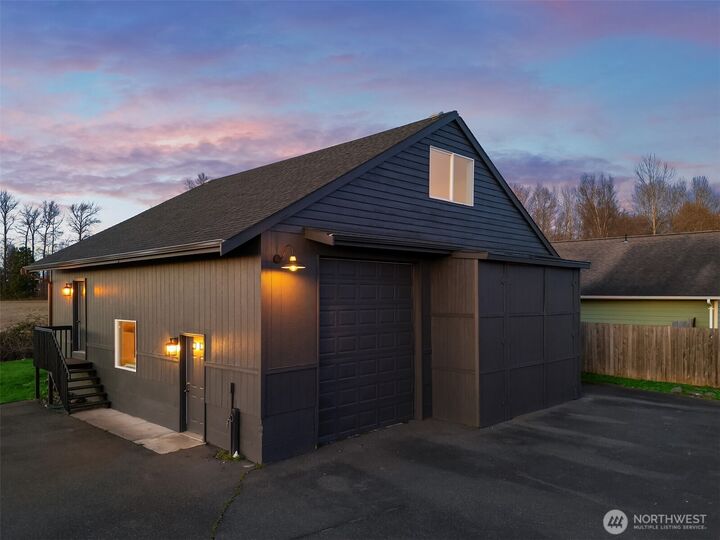 Property Photo:  1442  Sunset Avenue  WA 98248 