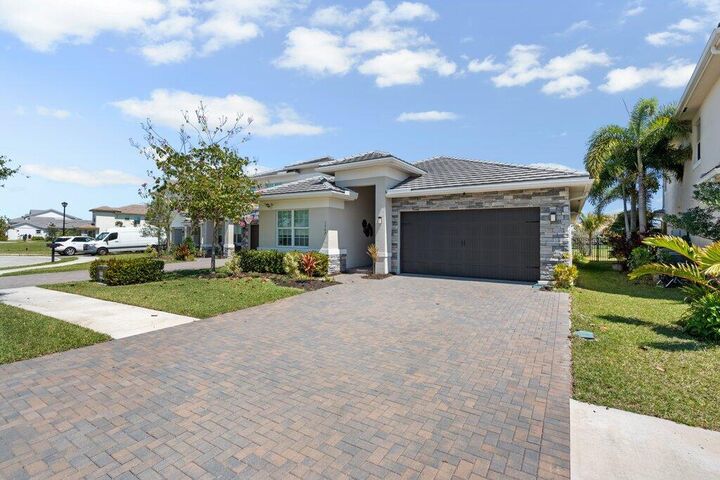 Property Photo:  1362 Harvester Crossing  FL 33470 