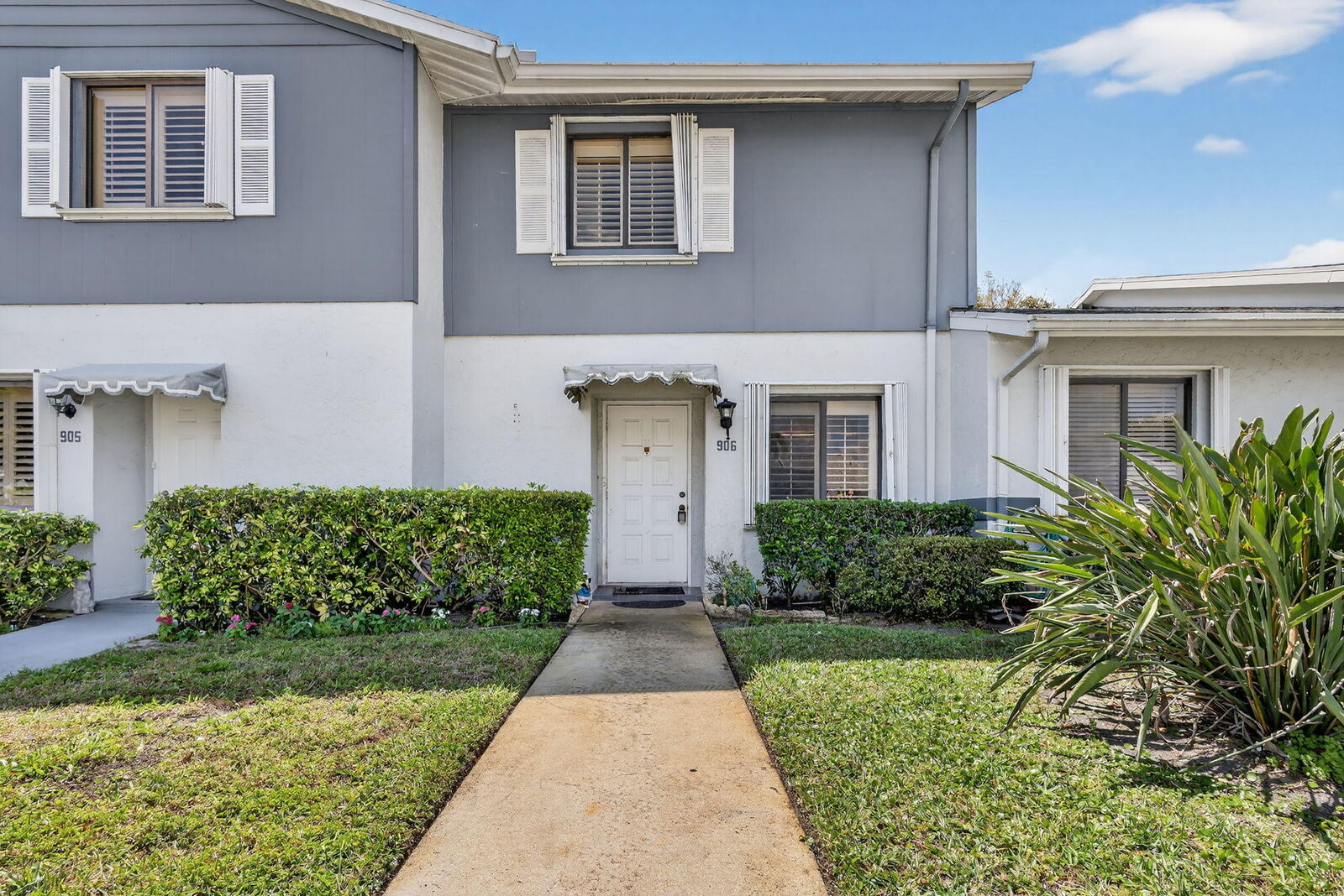 Property Photo:  2641 W Gately Dr W 906  FL 33415 