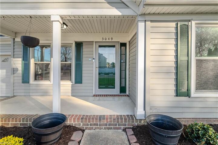 Property Photo:  3049 Silver Maple Dr  VA 23452 