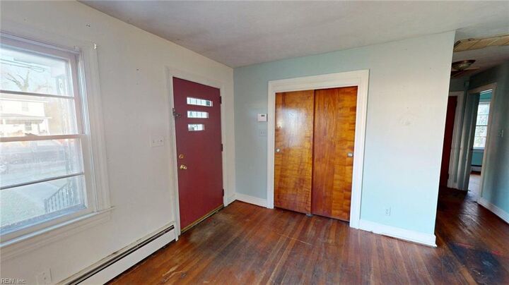 Property Photo: 515 Pocahontas Pl VA 23661