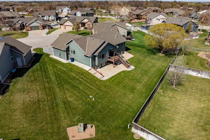 Property Photo:  542 S Fawnwood Ct  KS 67235 