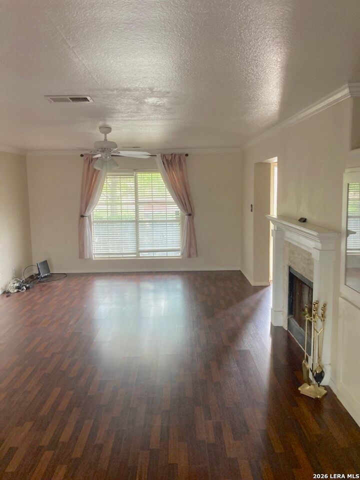 Property Photo: 7915 Avellano TX 78250