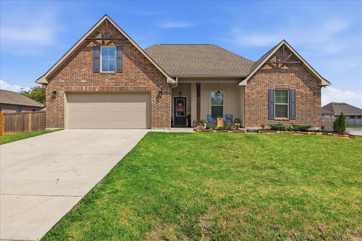 Property Photo:  200 Zachary  TX 77611 