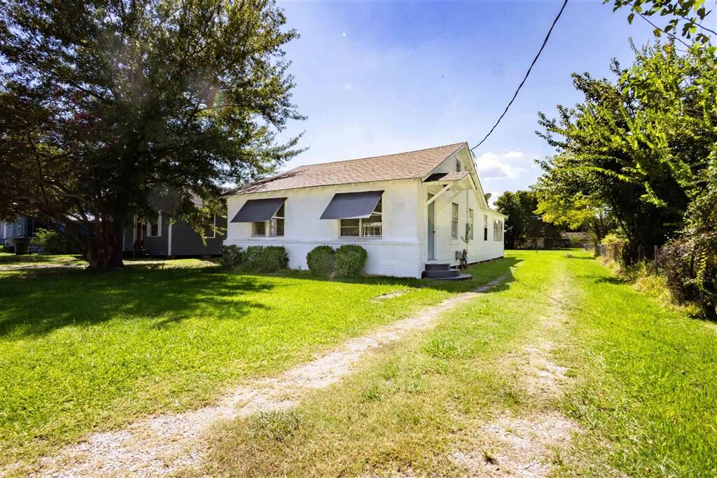 Property Photo:  2116 Creole St Street  LA 70601 