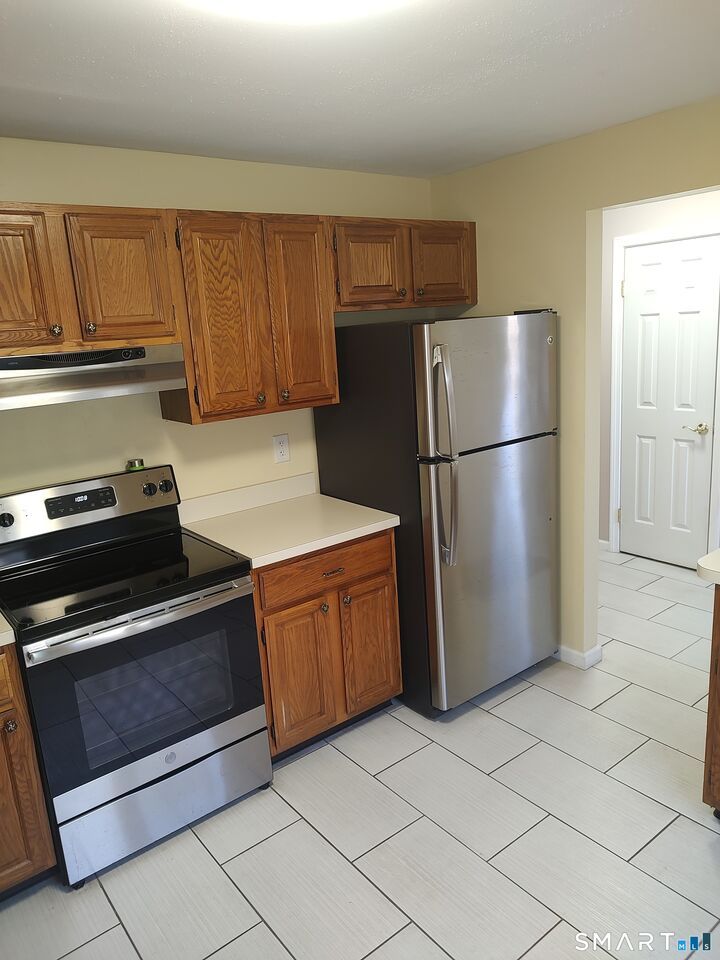 Property Photo: 1400 Hartford Turnpike 5 CT 06473