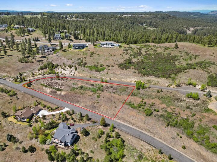 Property Photo: 1824 E Tomahawk Ln WA 99224