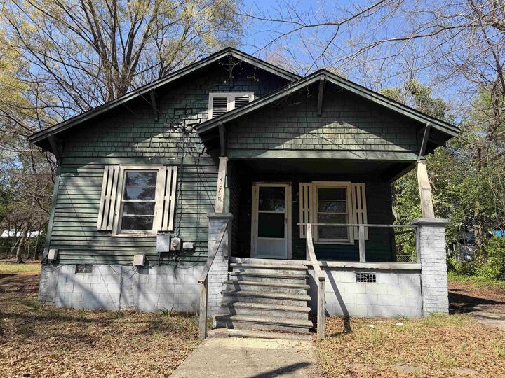 Property Photo: 407 Willow Street SC 29340