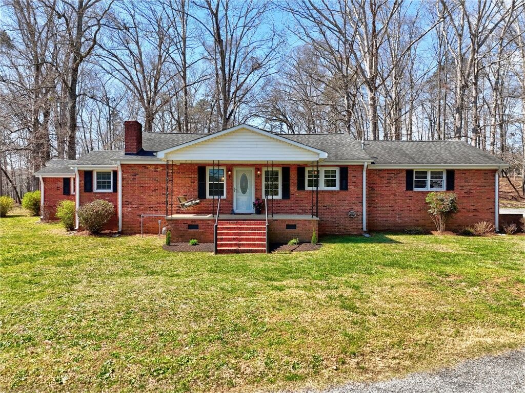 Property Photo:  609 Robinson Bridge Road  SC 29630 