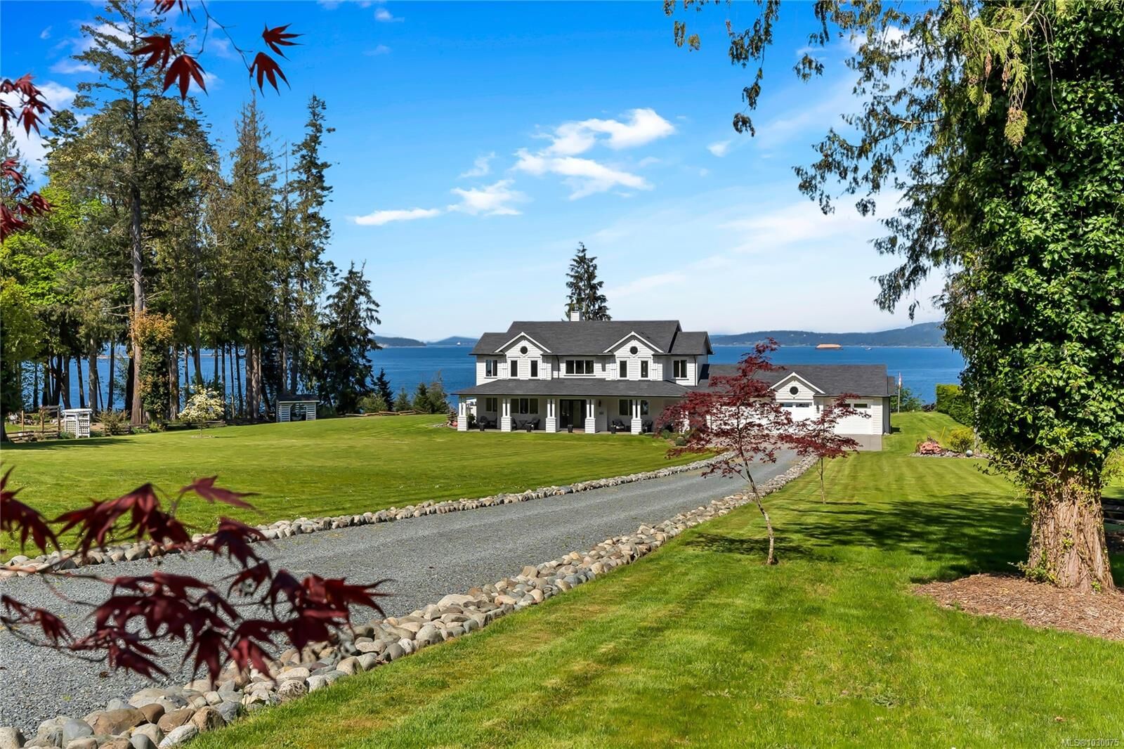 Property Photo: 1179 Barnes Rd BC V0R 1R0
