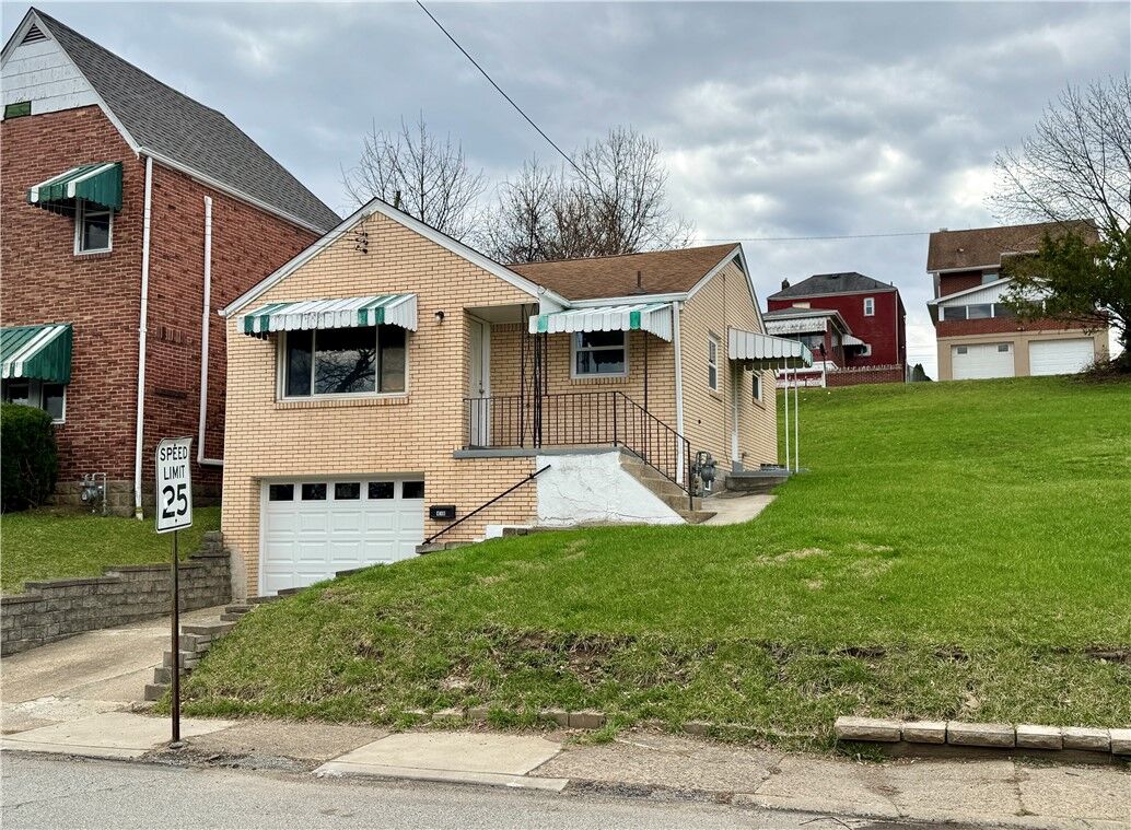 Property Photo:  418 Baker Ave  PA 15025 