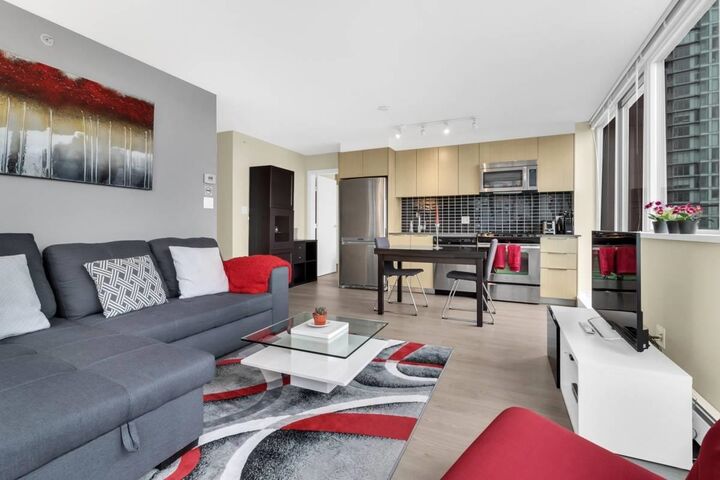 Property Photo:  1325 Rolston Street  BC V6B 0M2 
