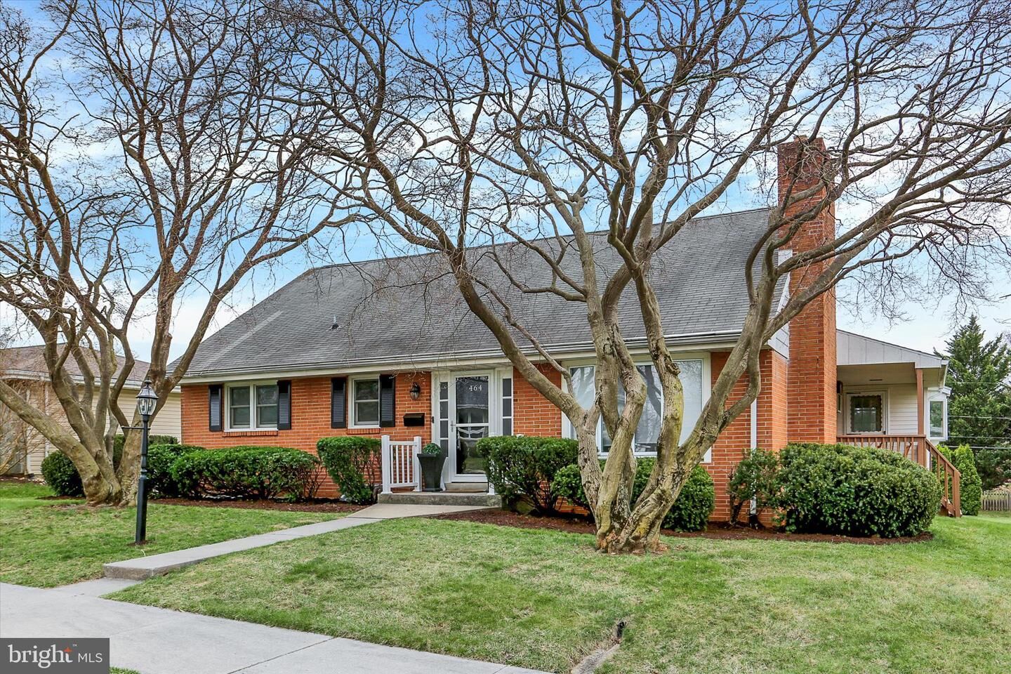 Property Photo:  464 Cedar Avenue  PA 17033 