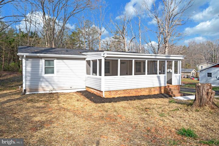 Property Photo:  5200 Hams Ford Road  VA 22580 