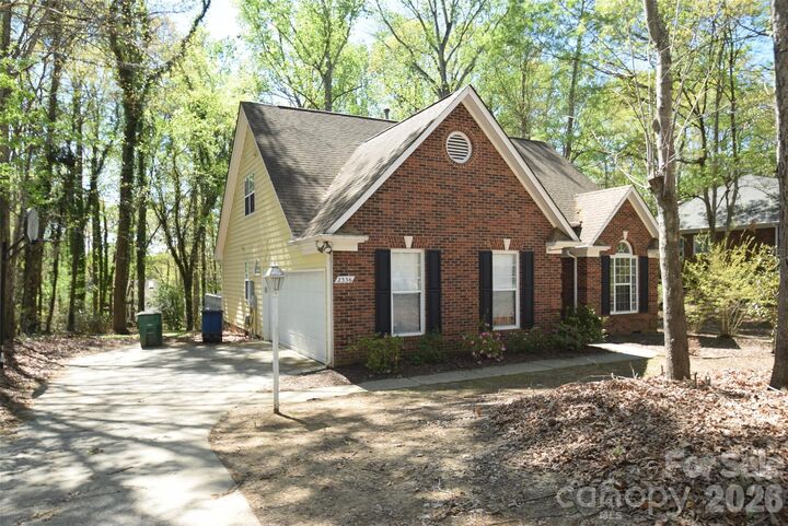 Property Photo: 2336 Mill House Lane NC 28104