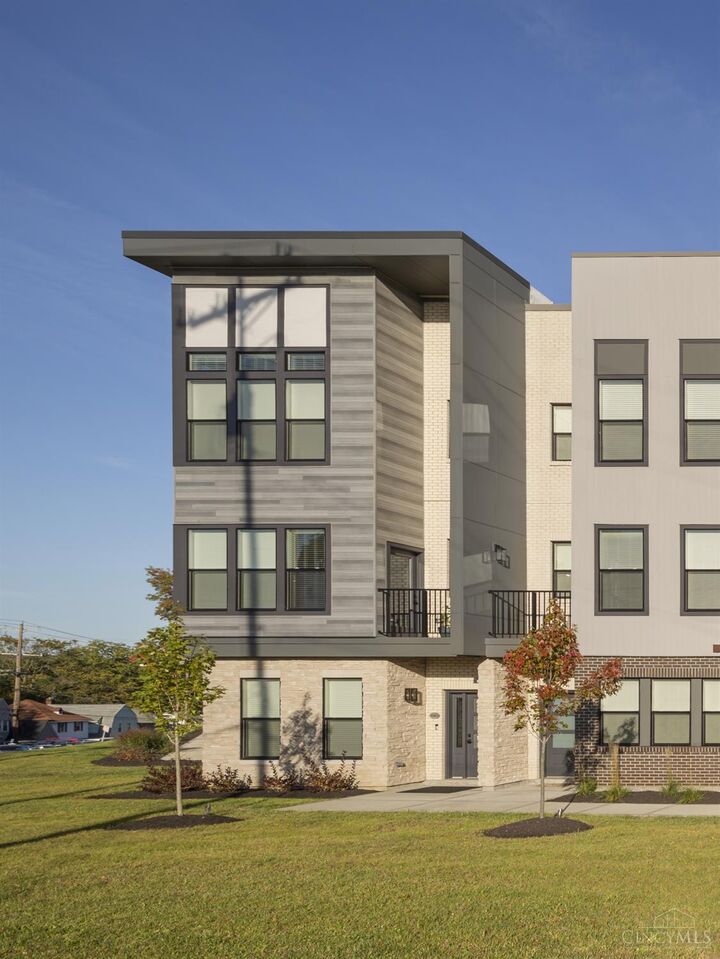 Property Photo:  3500 Madison Park Avenue  OH 45209 