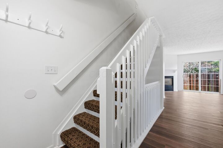 Property Photo:  758 Parkgrove Way  OH 43035 