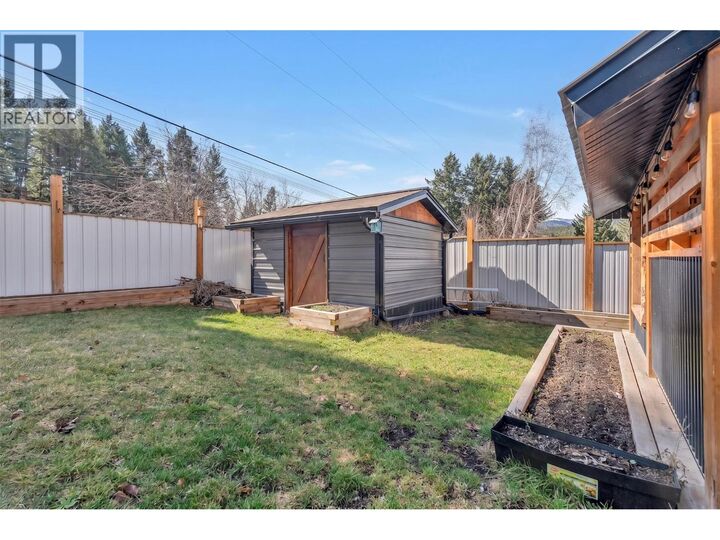 Property Photo: 154 Edgewood Drive BC V0X 1W0