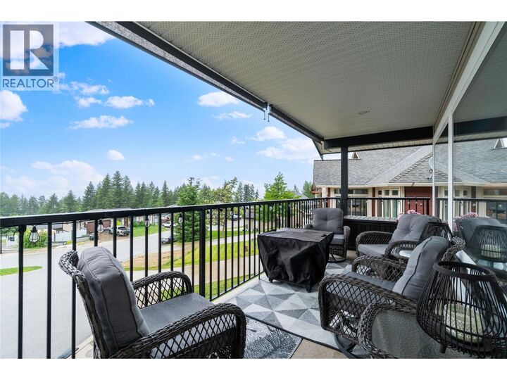Property Photo:  1040 14 Avenue Southeast  BC V1E 2R6 