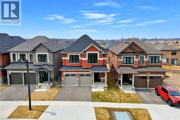 Photo de la propriété: 39 Guernsey Drive ON N2R 0T7