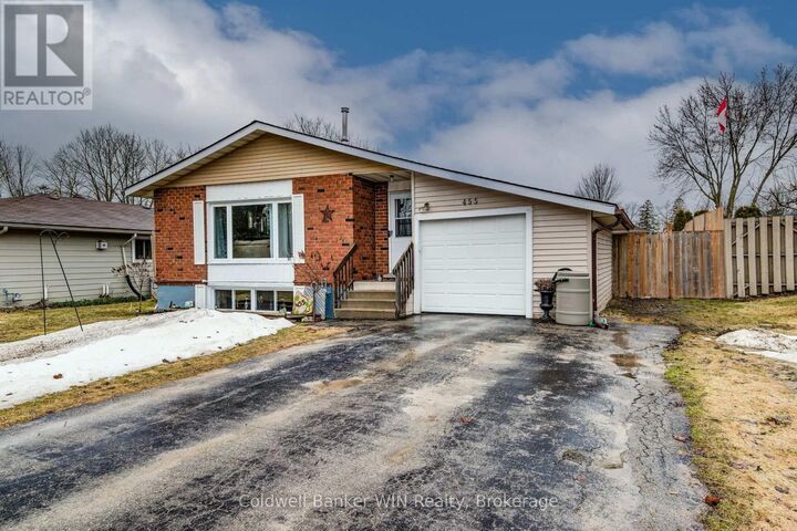 Photo de la propriété:  455 Albert Street  ON N0G 2L2 