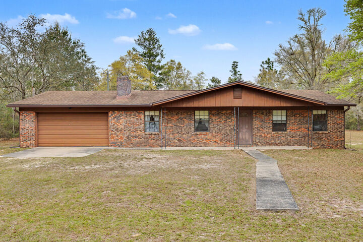 Property Photo:  281 Henderson Road  FL 32433 