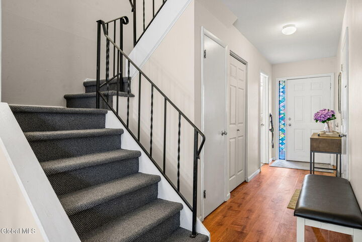 Property Photo: 19 Kensington Square NY 12047