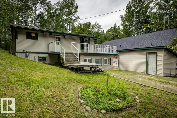 6 Hazel Avenue — photo 1