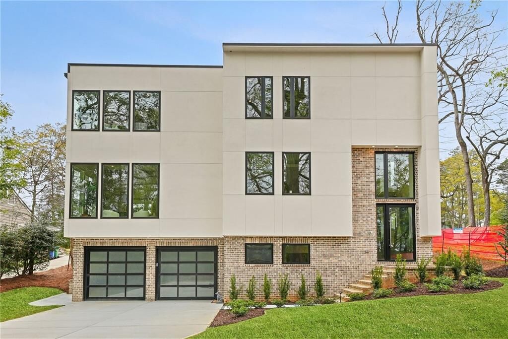 Property Photo:  1260 Kingsley Circle NE  GA 30324 