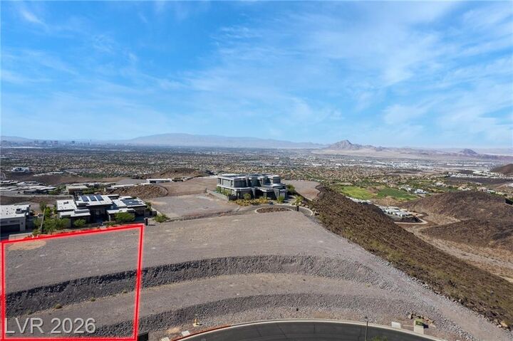 Property Photo: 8 Wanderlust Court NV 89012