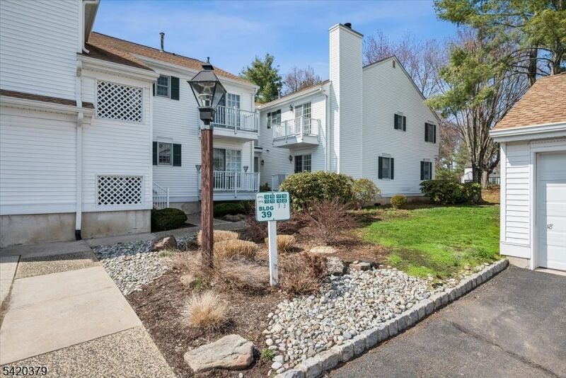 Property Photo:  20 Alexandria Way  NJ 07920 