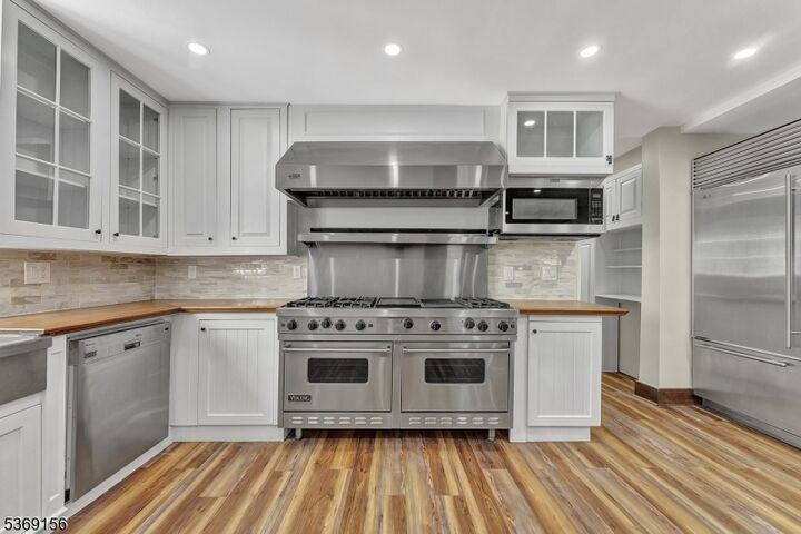 Property Photo: 18 Edge Hill Rd NJ 07825