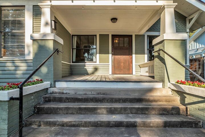 Property Photo: 2608 Hopkins Street TX 77006