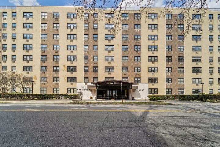 Property Photo: 1085 Warburton Avenue 316 NY 10701