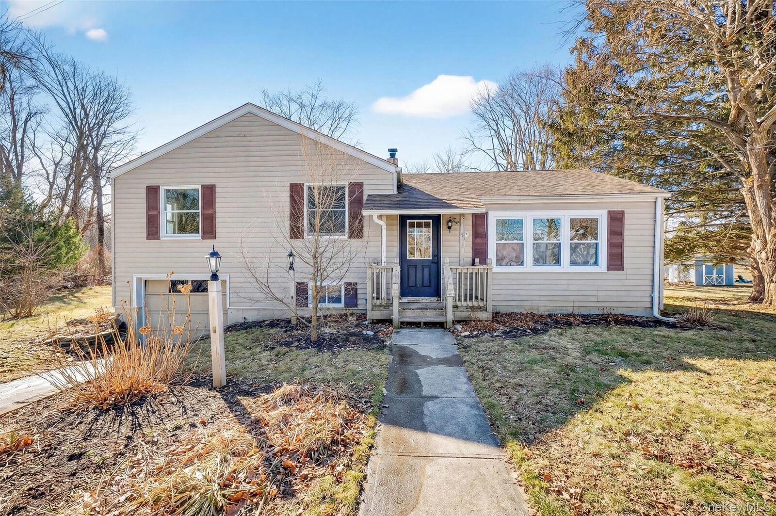 Property Photo:  27 Franklin Road  NY 12538 