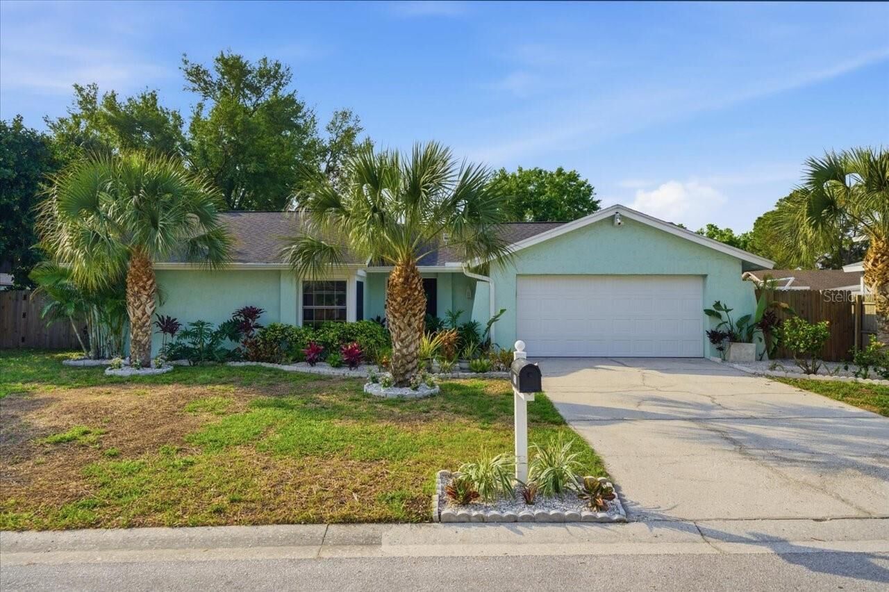 Property Photo:  4510 Whitworth Lane  FL 33624 