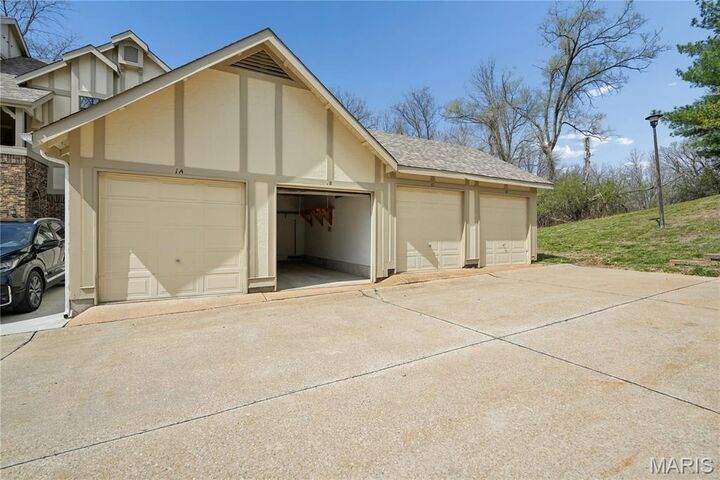 Property Photo: 2303 Yosemite Park Ct Court C MO 63043