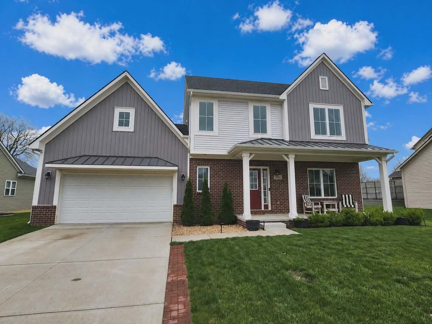 Property Photo: 850 Henning Street MI 48131