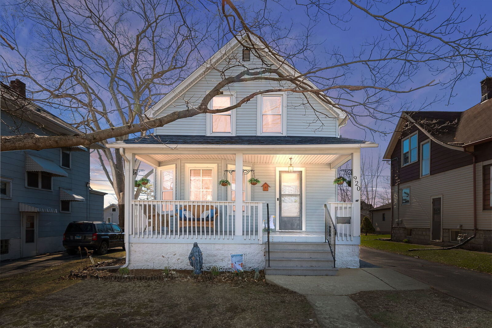 Property Photo: 920 W Park Avenue IL 60436