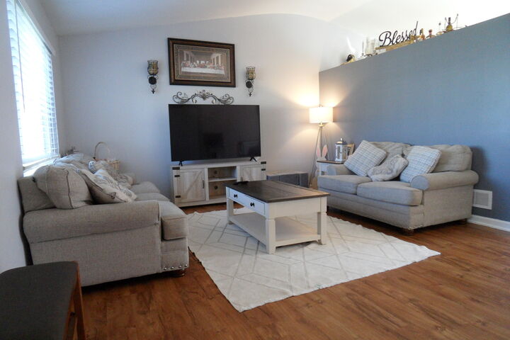 Property Photo:  1337 Eastwood Drive  IL 60506 