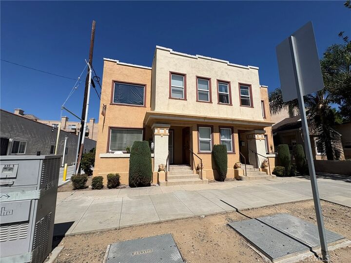 Property Photo:  617 West 3rd Street  CA 90802 