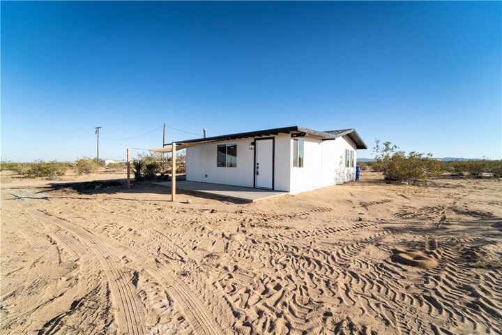 Property Photo: 65125 Saturn CA 92252