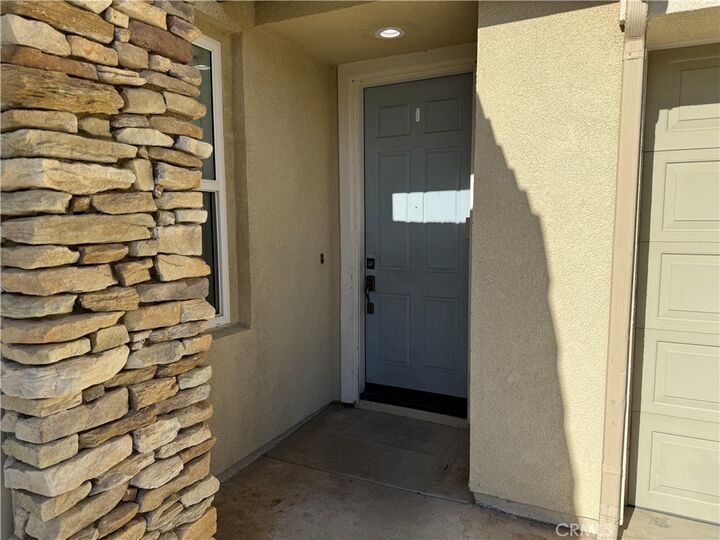 Property Photo: 35422 Ocotillo Ct Court CA 92532