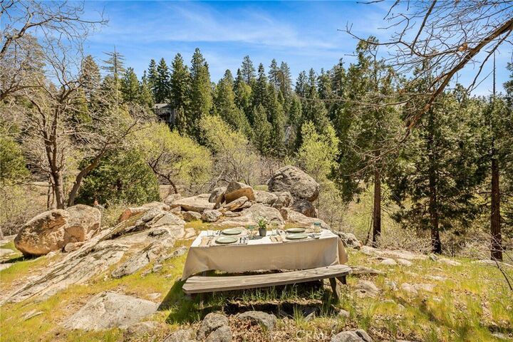 Property Photo: 813 Brentwood CA 92352