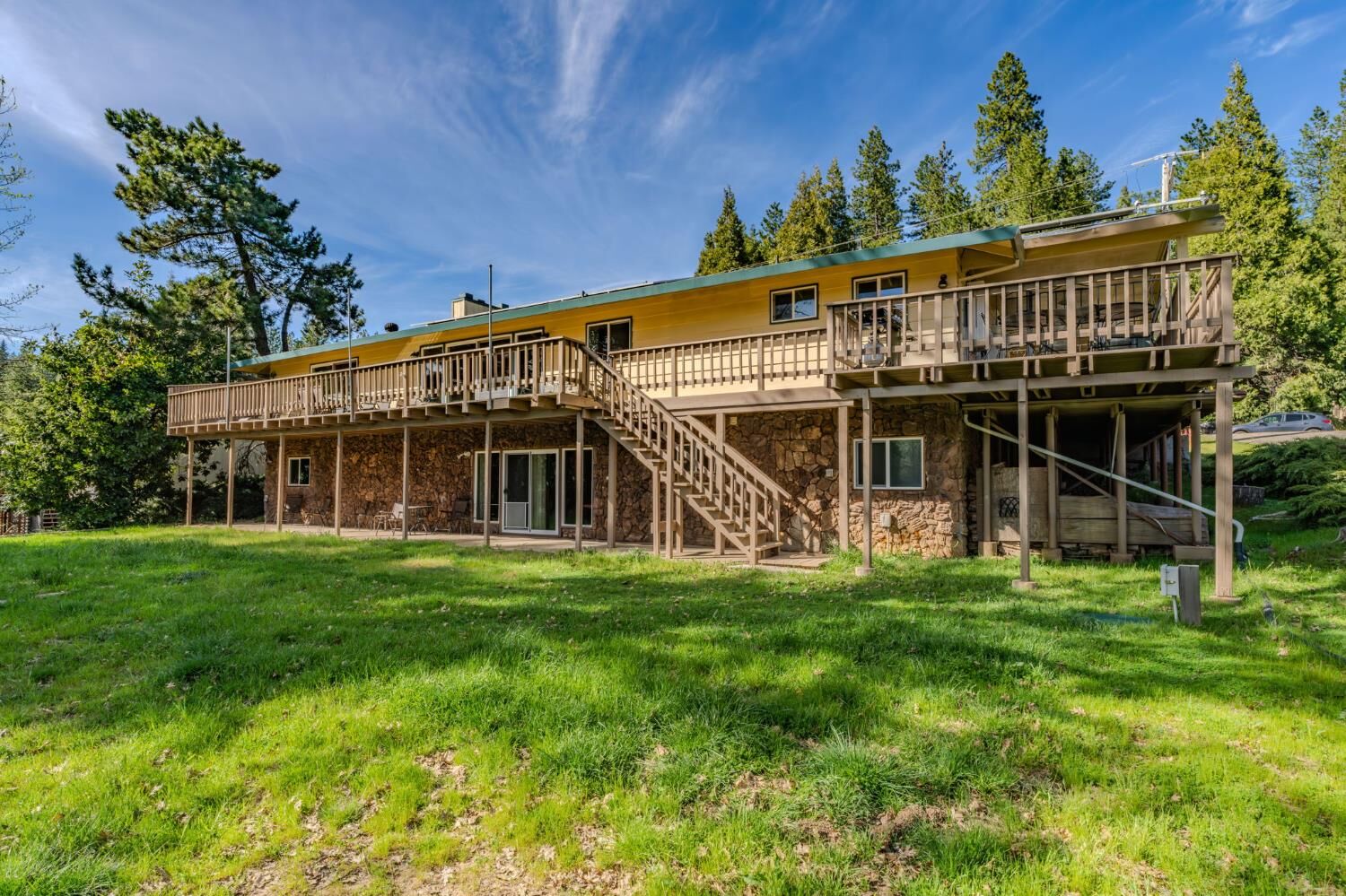 Property Photo: 26262 Fairway Drive CA 95666
