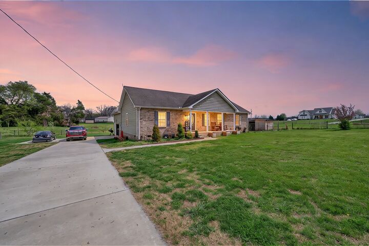 Property Photo:  129 Patriot Cir  TN 37160 