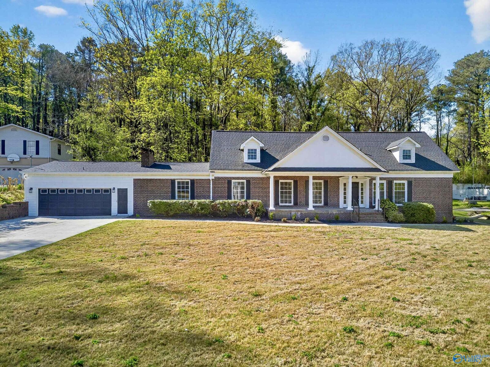 Property Photo: 100 Norwood Drive AL 35906